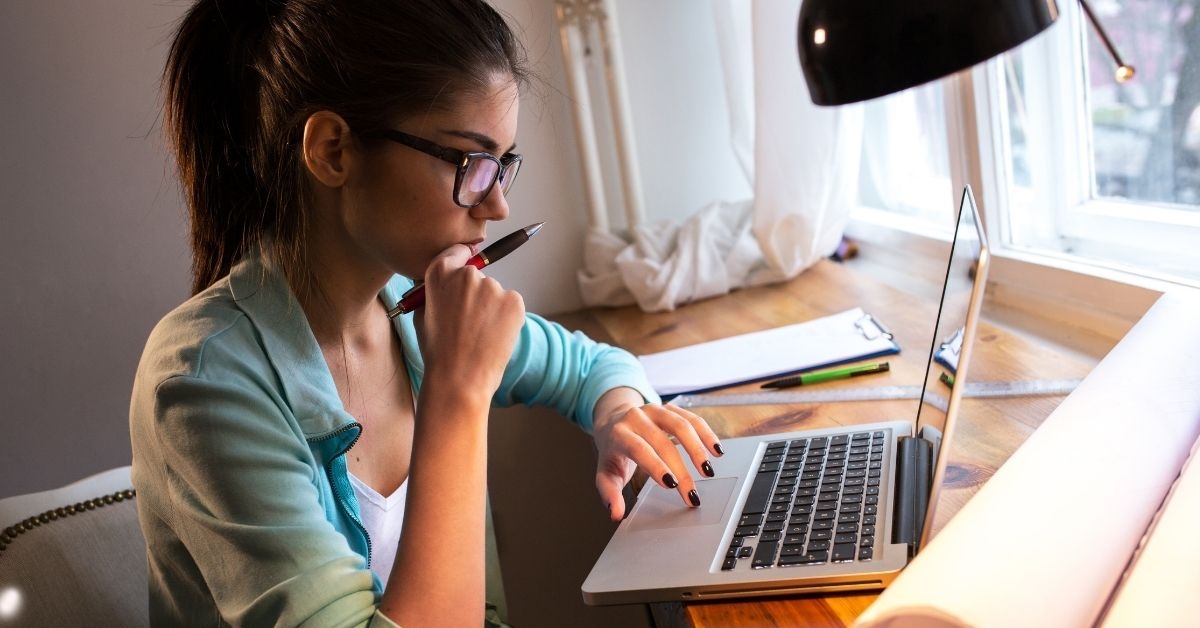 Qual a melhor alternativa ao locaweb para criar site